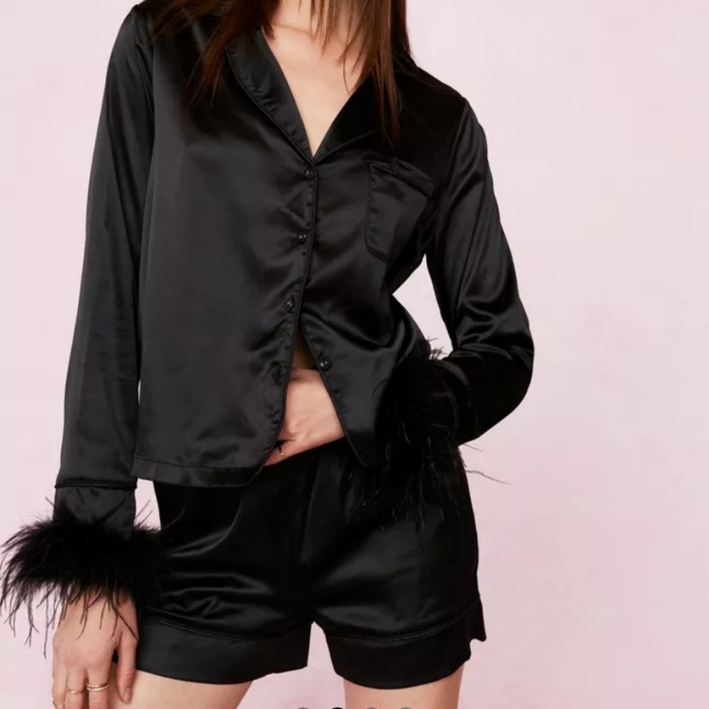 Satin Feather Pyjama Shirt And Shorts Set
